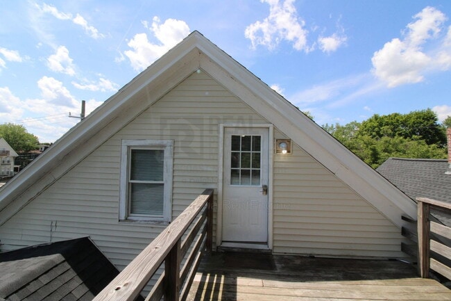 Building Photo - 31B Park Street