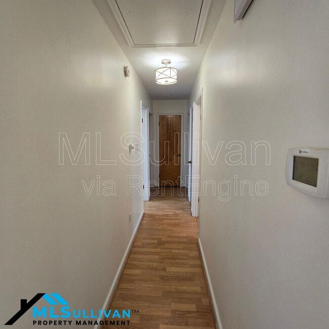 Building Photo - 2601 Cohnwood Dr