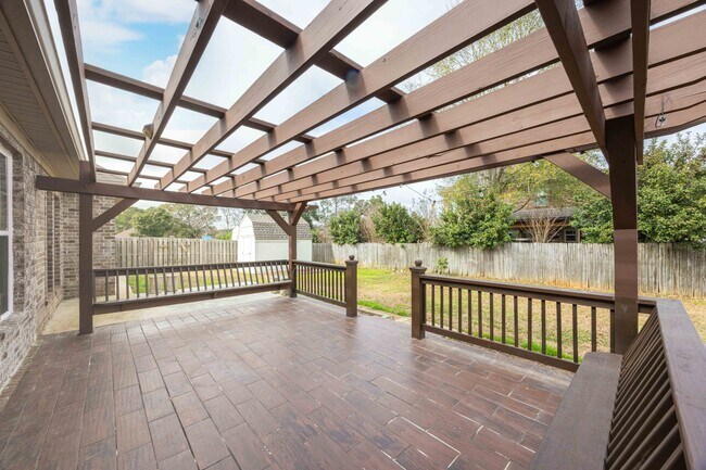 Building Photo - 27142 Gramercy Ln