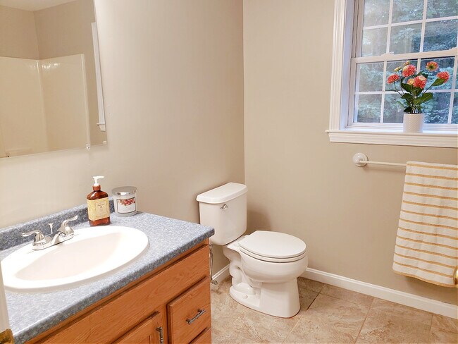 Building Photo - 13 Aldrich St