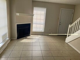 Building Photo - 3432 Yorkfield Dr