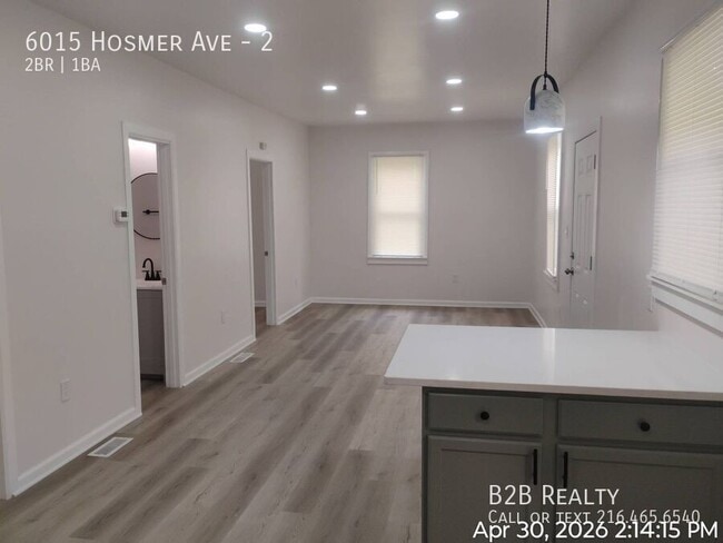 Building Photo - 6015 Hosmer Ave