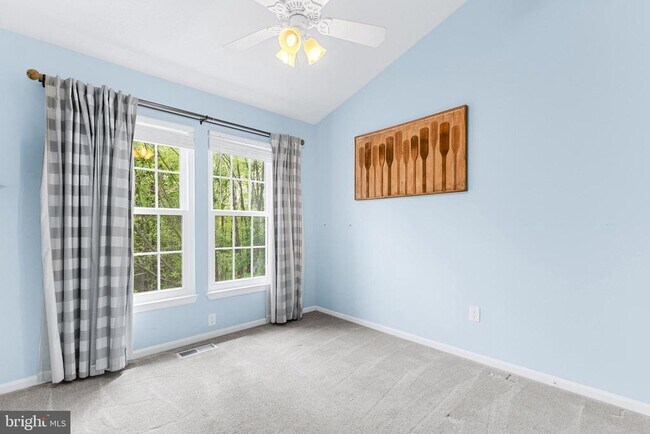 Building Photo - 18612 Clovercrest Cir