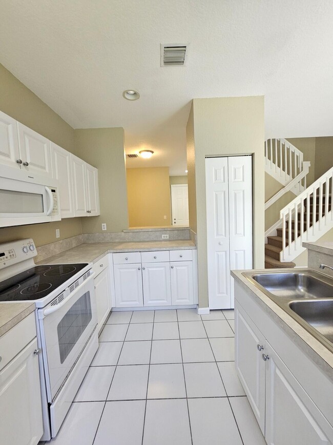 Building Photo - 963 Abaco Ln