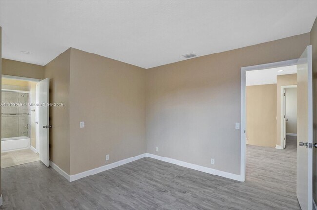 Building Photo - 797 Chimney Rock Rd