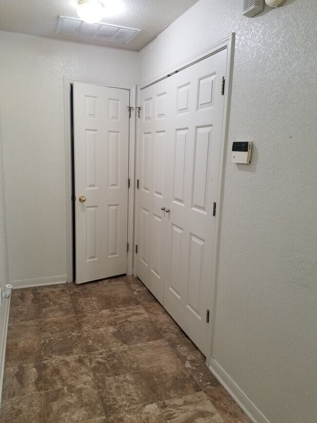 Building Photo - 2608 Tortuga Ln