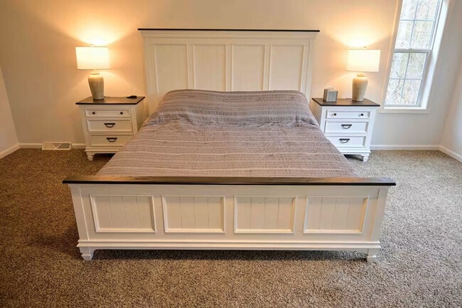 Building Photo - 184 Ruggles Rd