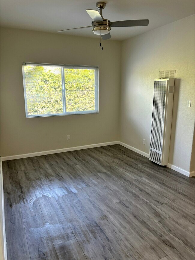 Building Photo - 13423 Olive Dr