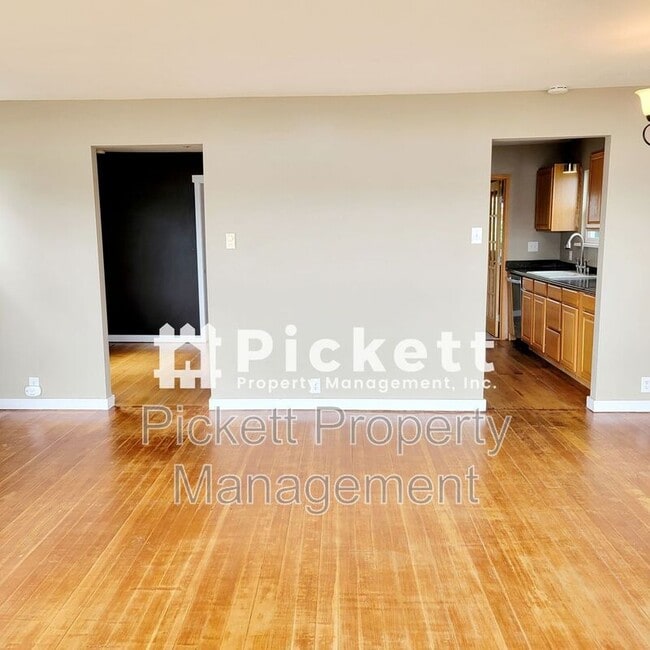 Building Photo - 2821 Erlands Beach Loop NW
