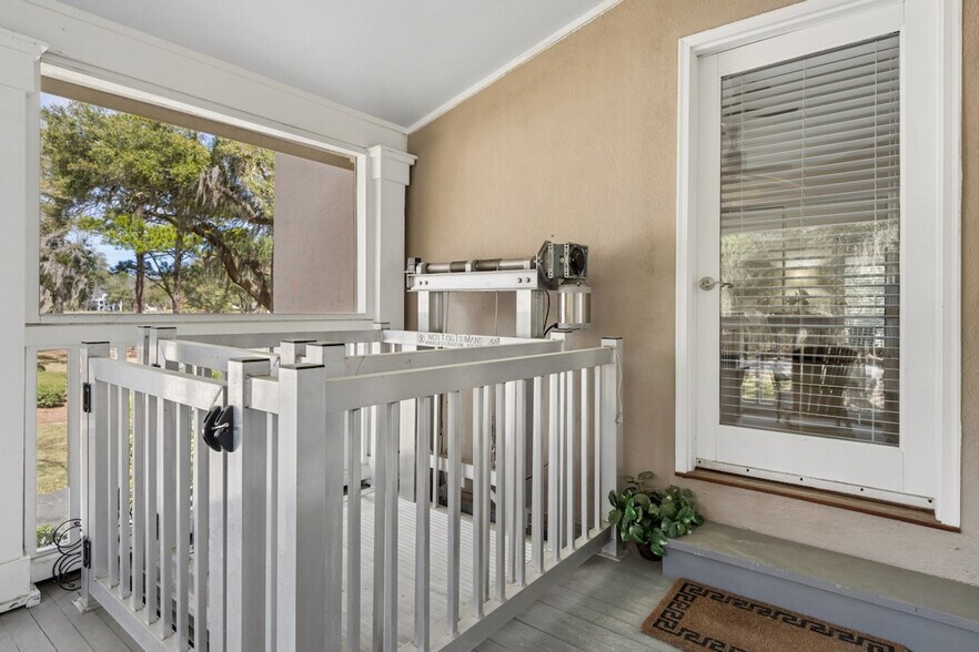 Building Photo - 40 Collins Meadow Dr