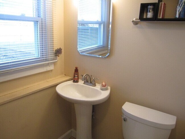 Building Photo - Spacious 4BR Home on Quiet Cul-de-Sac in Southwood with Private Fenced Yard