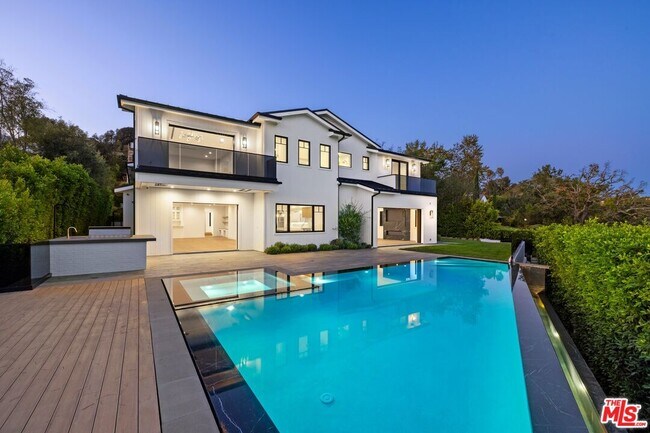 Building Photo - 1744 Correa Way