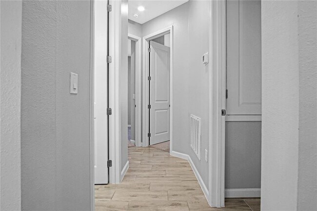 Building Photo - 183 Arlington Square Ct