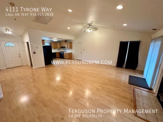 Building Photo - 4111 Tyrone Way