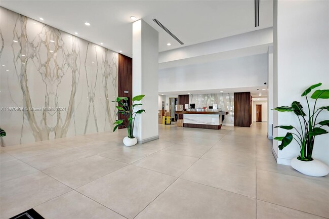 Lobby - 230 174th St