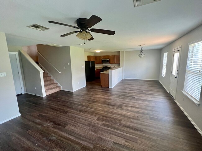 Building Photo - Remodeled in Buda: Shadow Creek Subdivision