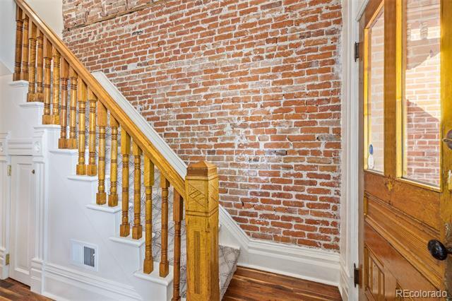 Building Photo - 2543 Stout St