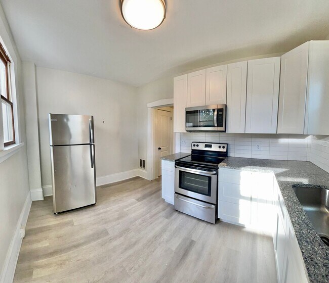 Building Photo - 918 Carpenter St