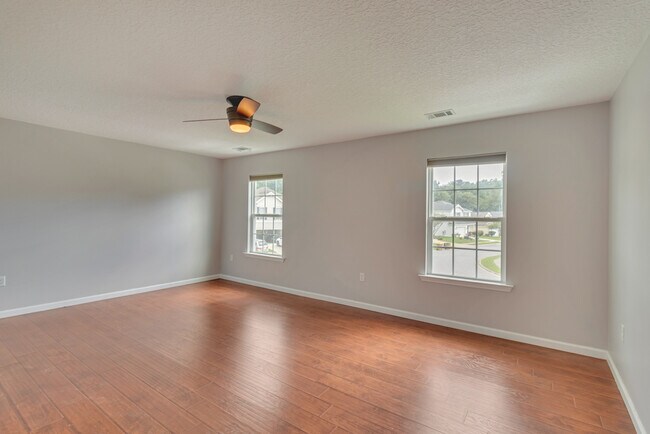 Building Photo - 191 Peregrine Cir