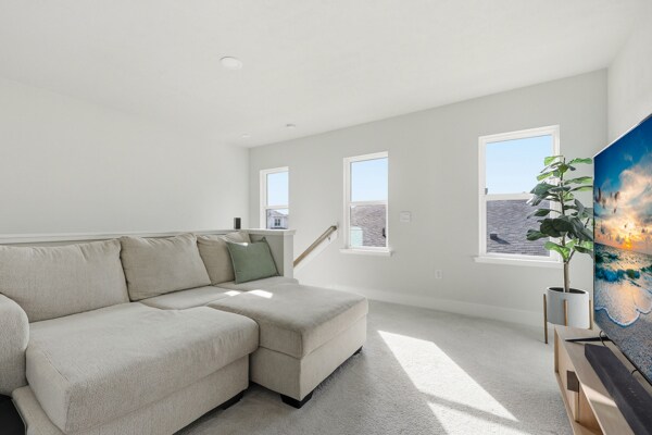 Building Photo - 534 SW 145th Dr