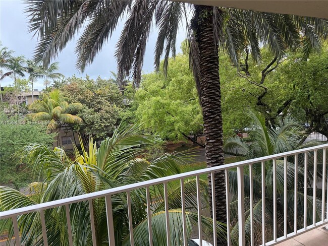 Building Photo - 1805 Sans Souci Blvd