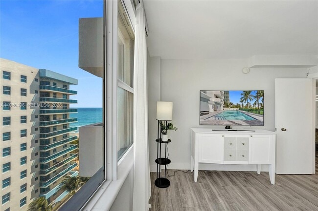 Building Photo - 9195 Collins Ave