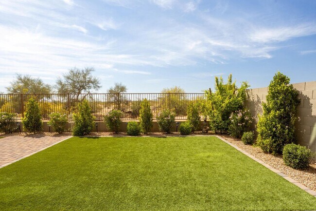 Building Photo - 18426 N 65th Pl