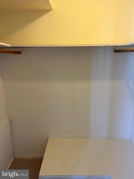 Building Photo - 2025 N Lincoln St