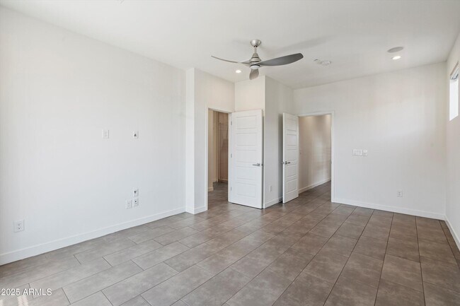 Building Photo - 3233 N 70th St
