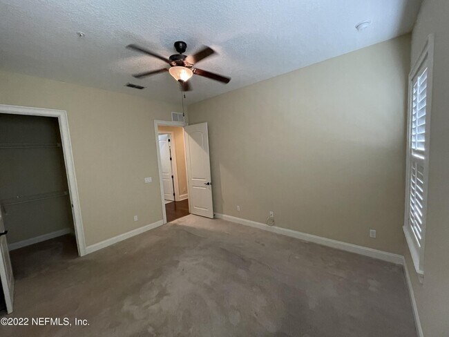 Building Photo - 1406 Sunset View Ln