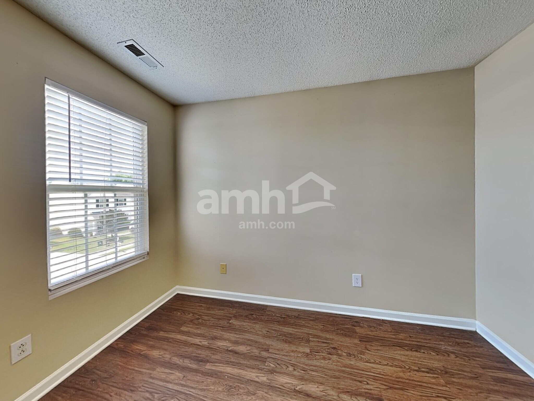 Building Photo - 4406 Snowcrest Ln