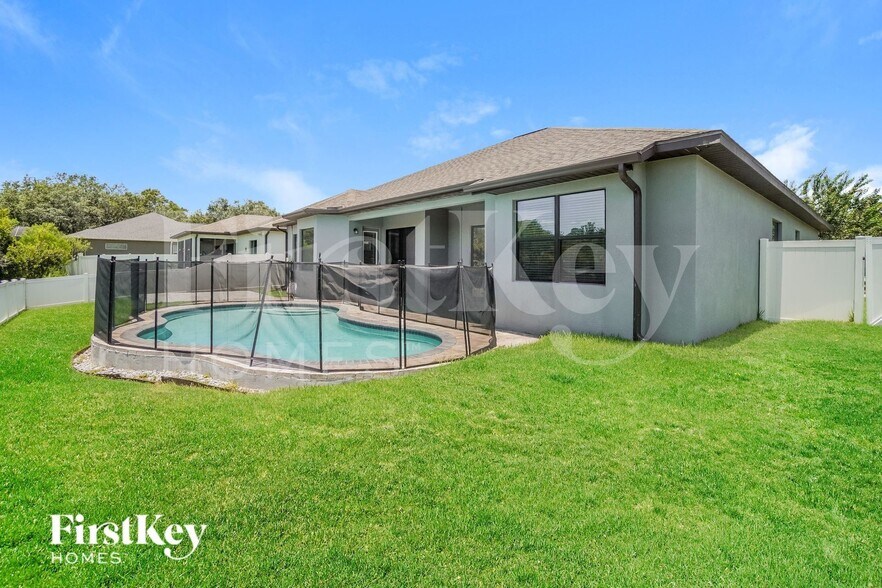 Building Photo - 12414 Drakefield Dr