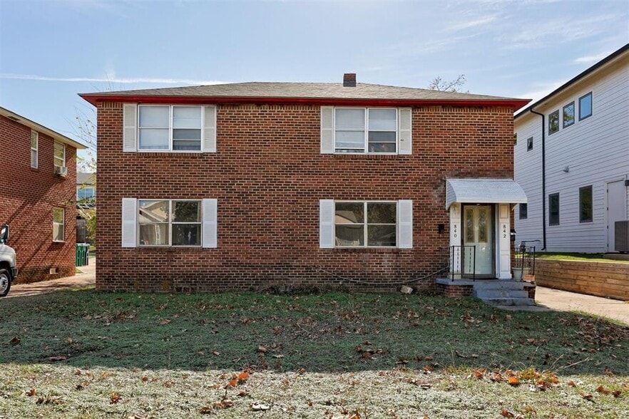 Primary Photo - 840 NW 44th St