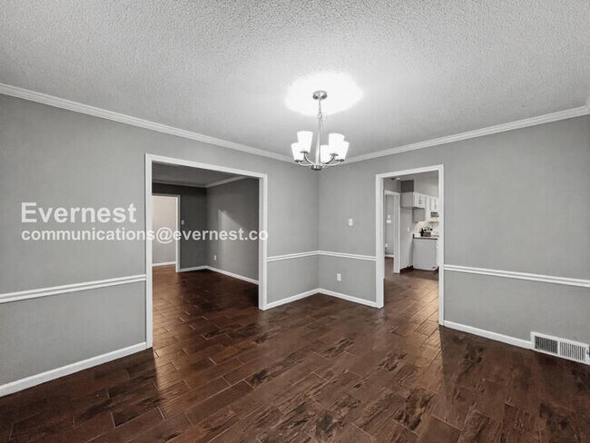 Building Photo - 7125 Crestridge Rd