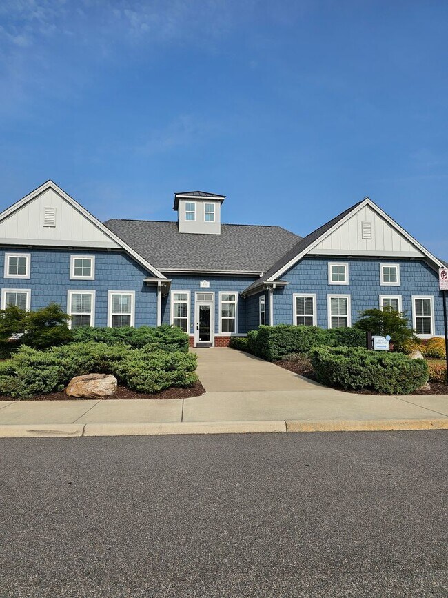 Building Photo - 1949 Bexley Ln