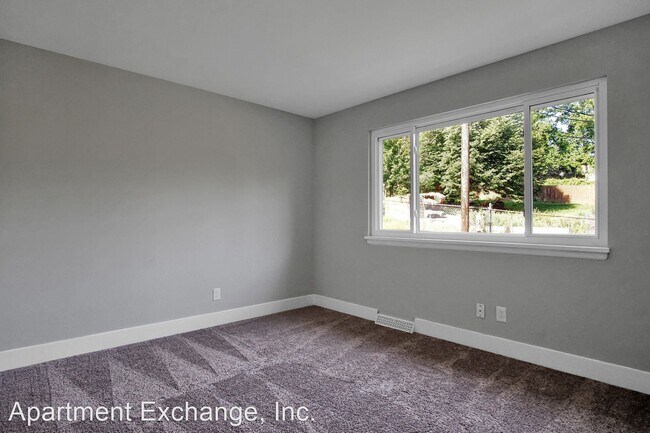 Building Photo - 2303 Ida Dr
