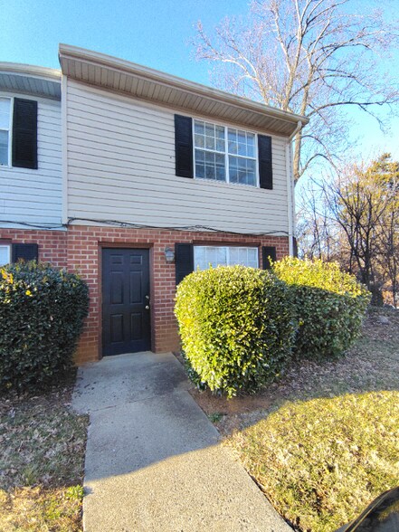 Building Photo - 81 Duiguid Dr