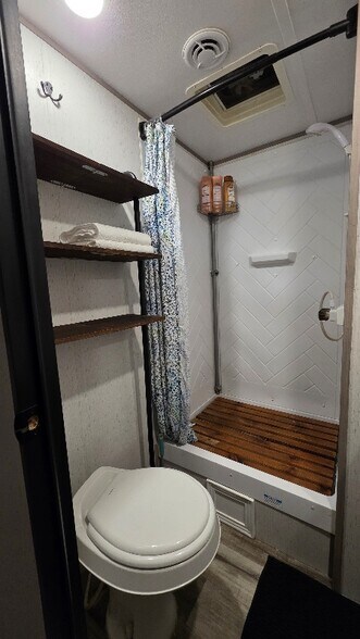 Building Photo - 6835 Purvis Ln