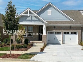 Building Photo - 3-Bed/3-Bath Modern Single Family Home with Attached Garage/Available Now!