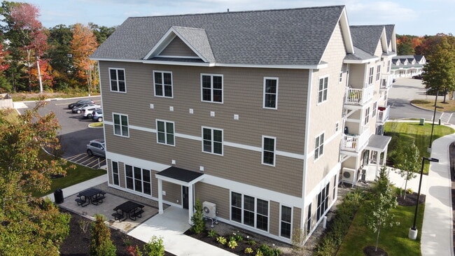 Building Photo - Plaza 15