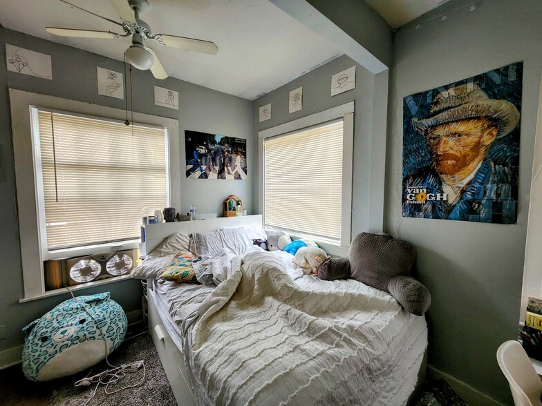 Building Photo - 2934 N Maryland Ave