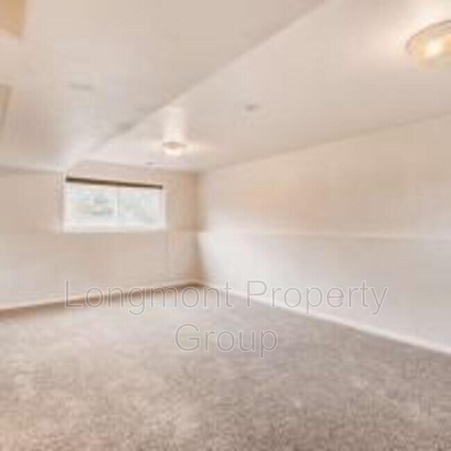 Building Photo - 2525 Lanyon Dr
