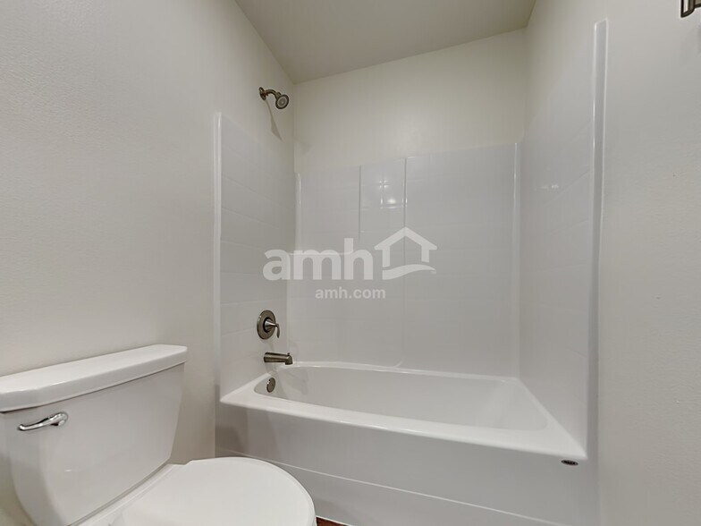 Building Photo - 9268 Shootingstar St SE