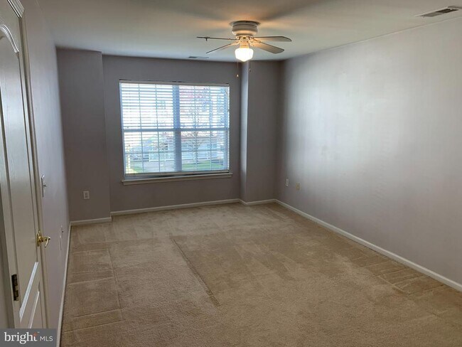 Building Photo - 110 Lionheart Ln
