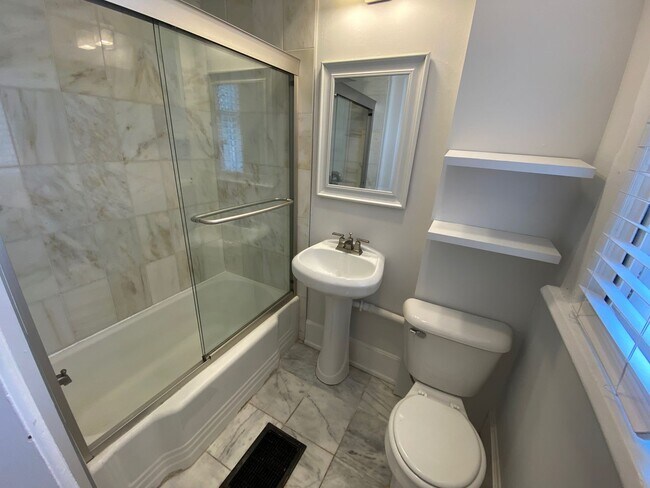 Building Photo - City Park Ave 1031-1037 GW2