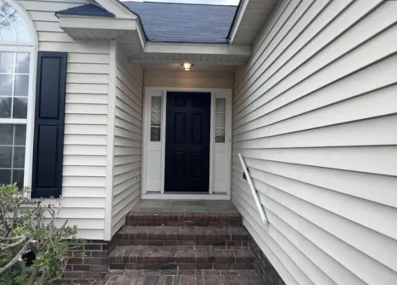 Building Photo - 404 Waterville Dr