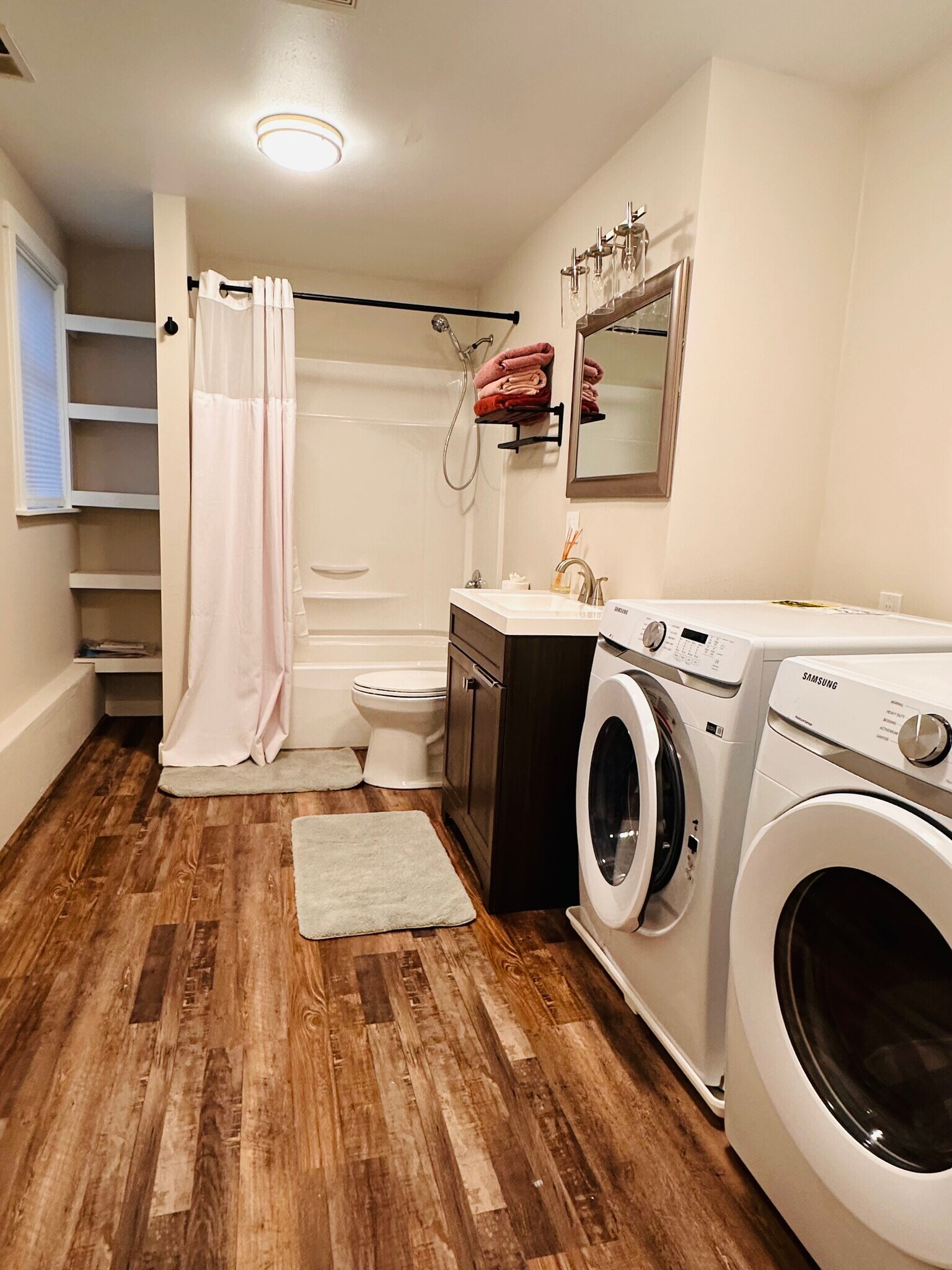 Bath with New Washer Dryer - 5129 137th St SE
