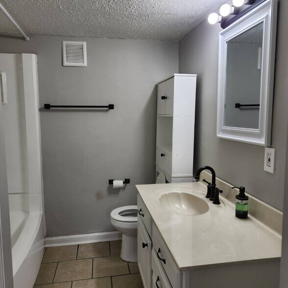 Building Photo - 5233 Loblolly Ln