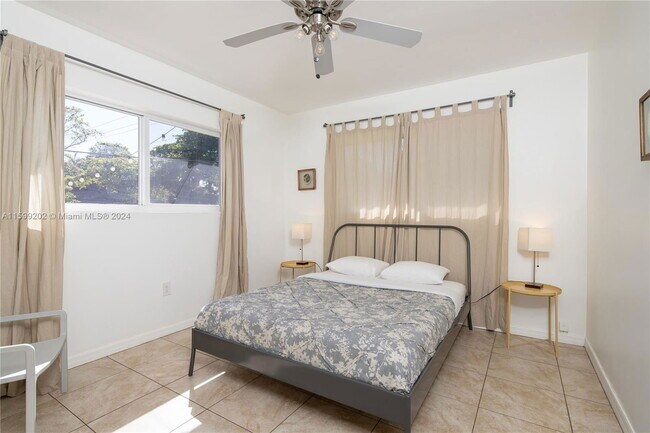 Building Photo - Northeast 132nd Street, North Miami, FL 33...