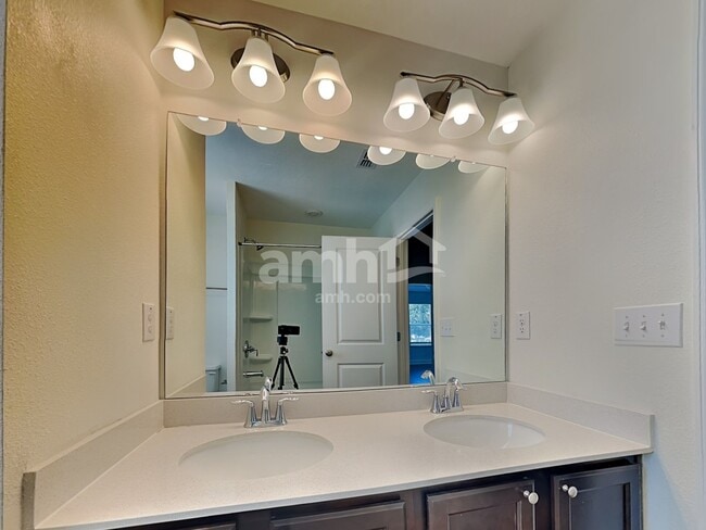 Building Photo - 3233 Bridge Haven Dr